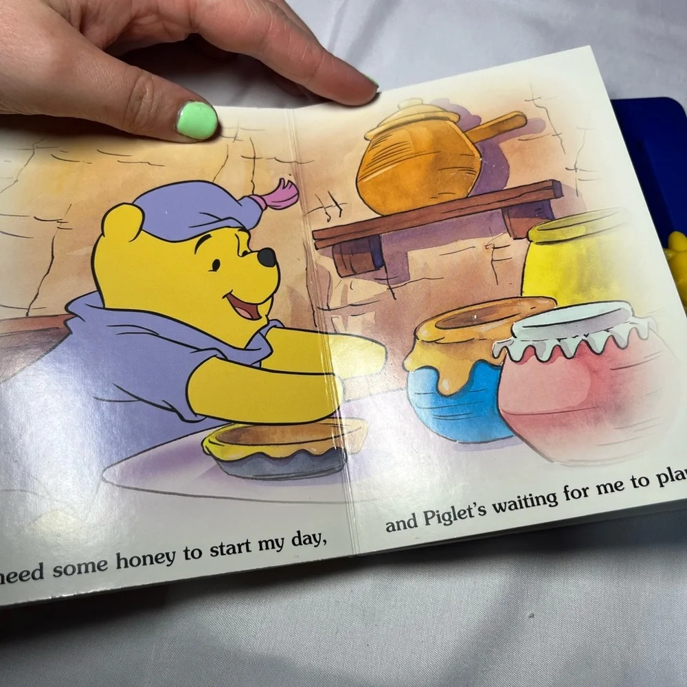 Vintage 90s Disney Winnie the Pooh‎ Learn & Grow Pooh’s Sunny Day Sound Book